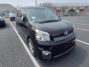 2013 TOYOTA VOXY