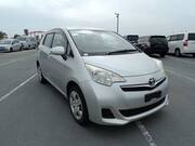 2011 TOYOTA RACTIS X