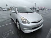 2005 TOYOTA WISH