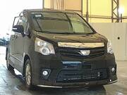 2013 TOYOTA NOAH SI