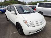 2003 TOYOTA IST 1.3F