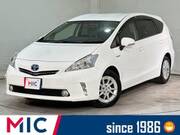 2013 TOYOTA PRIUS ALPHA S