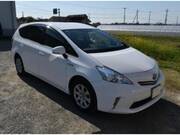 2012 TOYOTA PRIUS ALPHA S