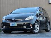 2011 TOYOTA PRIUS ALPHA