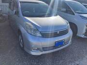 2005 TOYOTA ISIS PLATANA