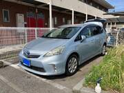 2011 TOYOTA PRIUS ALPHA