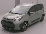 2025 TOYOTA SIENTA