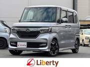 2017 HONDA N-BOX CUSTOM