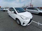 2017 TOYOTA VITZ F