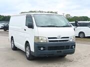 2004 TOYOTA HIACE VAN