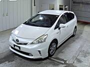 2013 TOYOTA PRIUS ALPHA