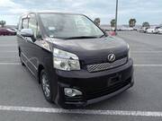 2012 TOYOTA VOXY
