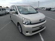 2013 TOYOTA VOXY X L EDITION