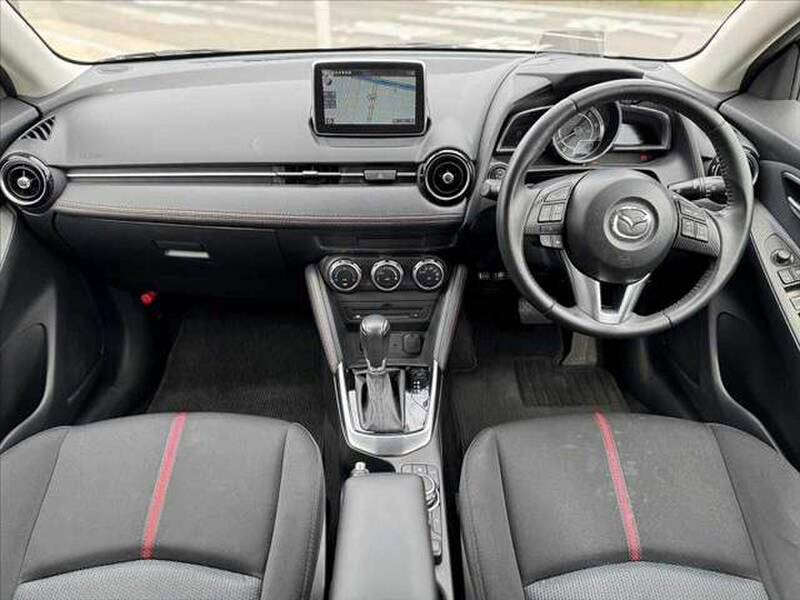 MAZDA DEMIO (MAZDA2)