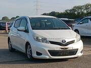 2012 TOYOTA VITZ F