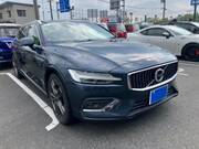 2019 VOLVO V60