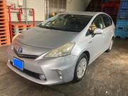 2013 TOYOTA PRIUS ALPHA S