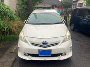 2012 TOYOTA PRIUS ALPHA S