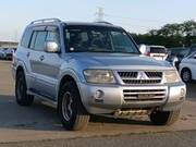2004 MITSUBISHI PAJERO