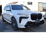 2023 BMW X7