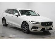 2021 VOLVO V60