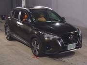 2021 NISSAN KICKS