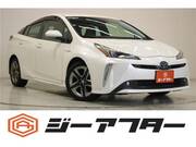 2019 TOYOTA PRIUS