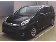 2014 TOYOTA ISIS PLATANA