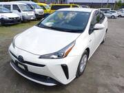 2019 TOYOTA PRIUS