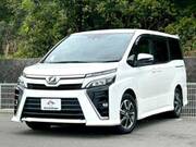 2018 TOYOTA VOXY
