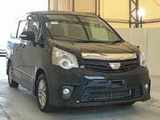 2011 TOYOTA NOAH SI
