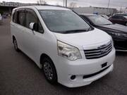 2013 TOYOTA NOAH X