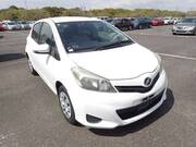 2011 TOYOTA VITZ F