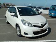 2012 TOYOTA VITZ U