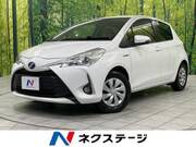 2017 TOYOTA VITZ HYBRID　F