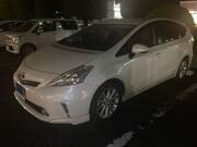 2013 TOYOTA PRIUS ALPHA