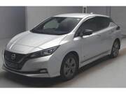 2022 NISSAN LEAF