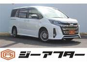 2018 TOYOTA NOAH