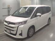 2024 TOYOTA NOAH X