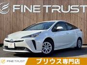 2019 TOYOTA PRIUS S