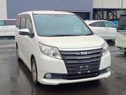 2017 TOYOTA NOAH G