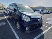2012 TOYOTA NOAH SI RAYISH