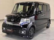 2017 HONDA N-BOX CUSTOM