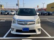 2012 TOYOTA NOAH