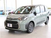 2025 TOYOTA SIENTA