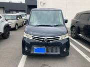 2010 NISSAN ROOX