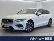 2025 VOLVO V60