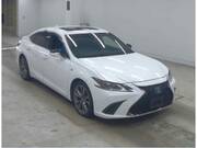 2019 LEXUS ES