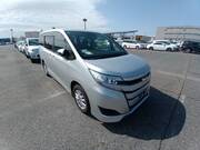 2020 TOYOTA NOAH HYBRID X