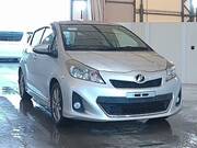 2011 TOYOTA VITZ RS